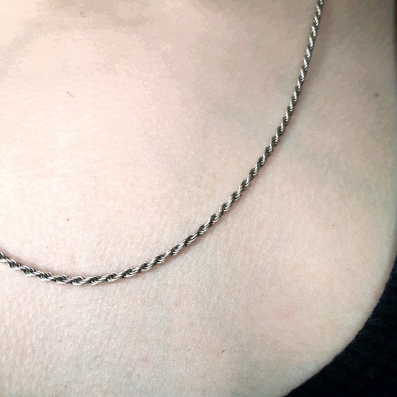 *SOLD* .925 Sterling Silver Necklace Chain - Picture 2 of 5